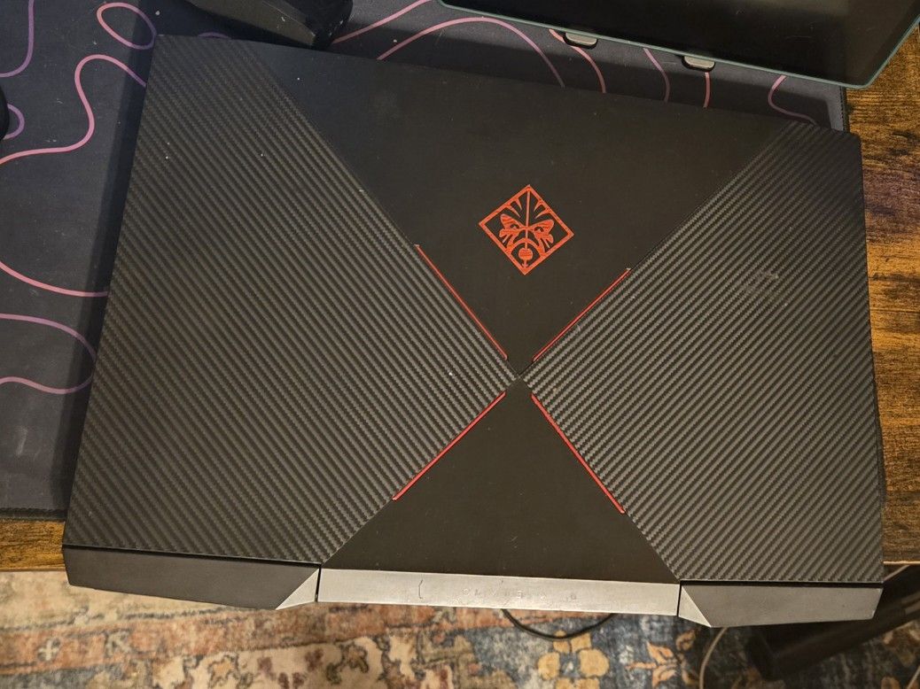 HP OMEN 17 an0xx (READ DESCRIPTION)