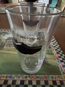 Harley pint glasses 4