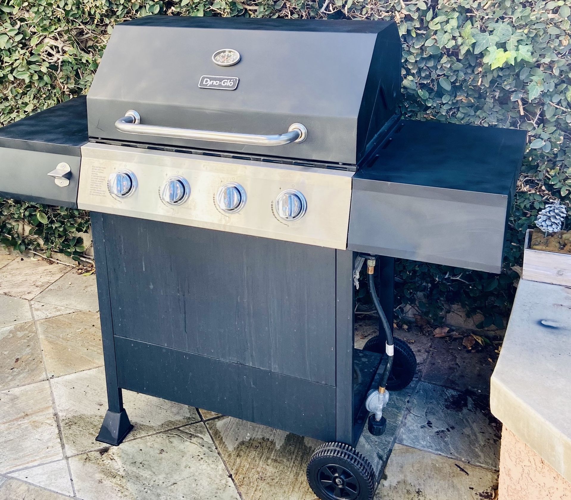 BBQ grill In good condition