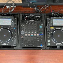 Pioneer CDJ 2000nxs2 Sale (One For Sale)