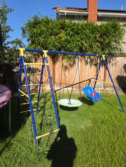 Kids climbing set