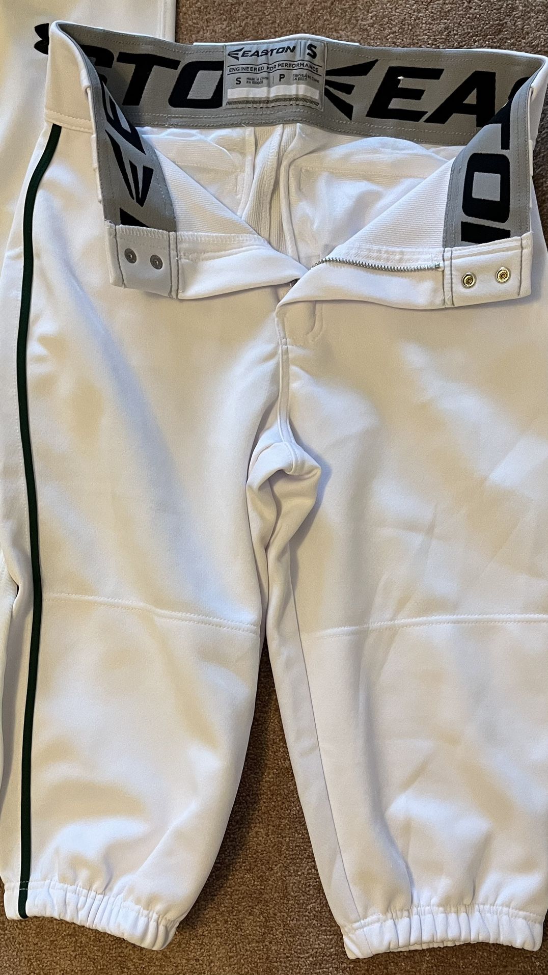 How To Wear Knee High Baseball Pants?