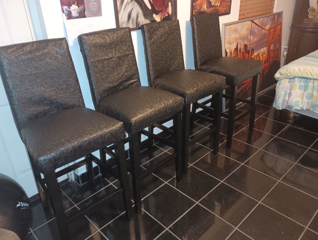 4 High Bar Stools