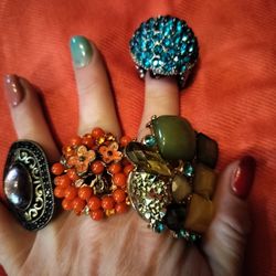 Lot Of 4 Different Unique Stretch Rings 