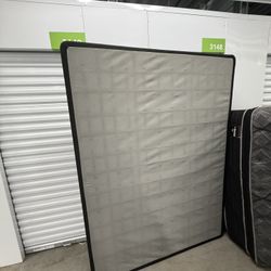 Queen Size Bed 