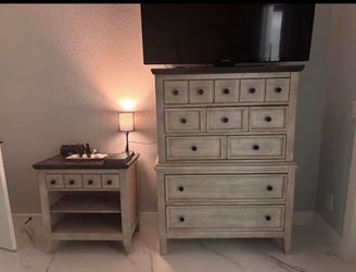 Farmhouse Chest of Drawers and Nightstand Set