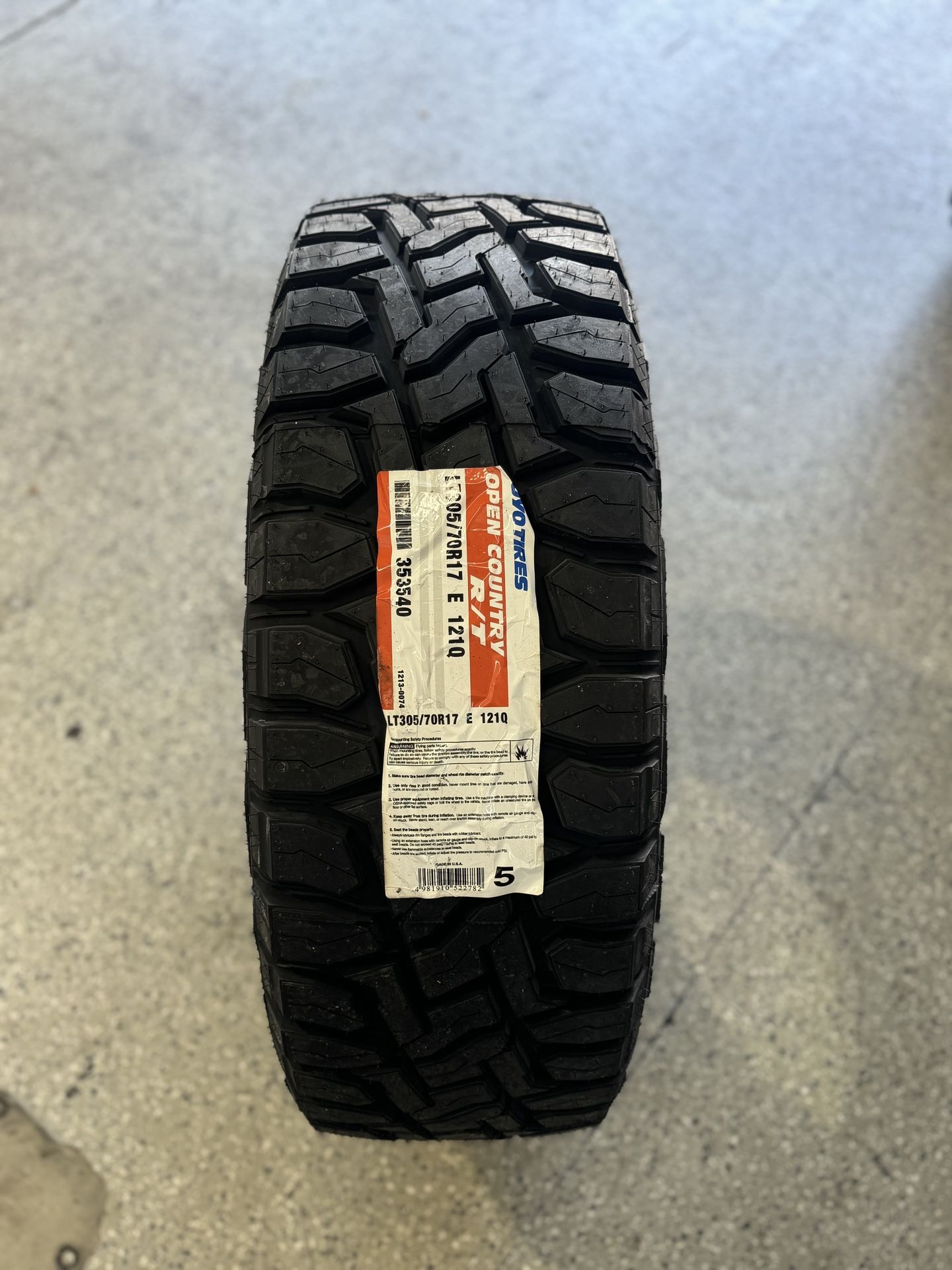 305/70/17 Toyo Rt Tires In Stock