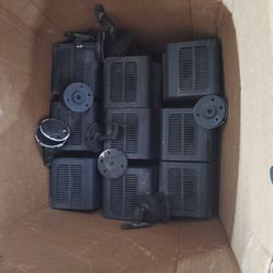 Lot Of 9 Bose Freestyle Speakers W/ Wall mounts. 