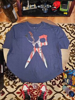 Marc Ecko Cut & Sew Graphic V-Neck T-Shirt 3XL