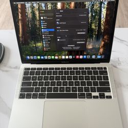 Apple MacBook Air (M1, 2020) - 16GB RAM, 256GB SSD