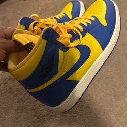 Size 10.5 W Size 9 Men’s 