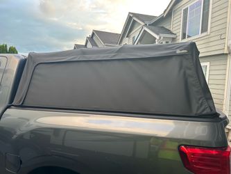 Soft topper truck canopy 5.5 ft bed.
