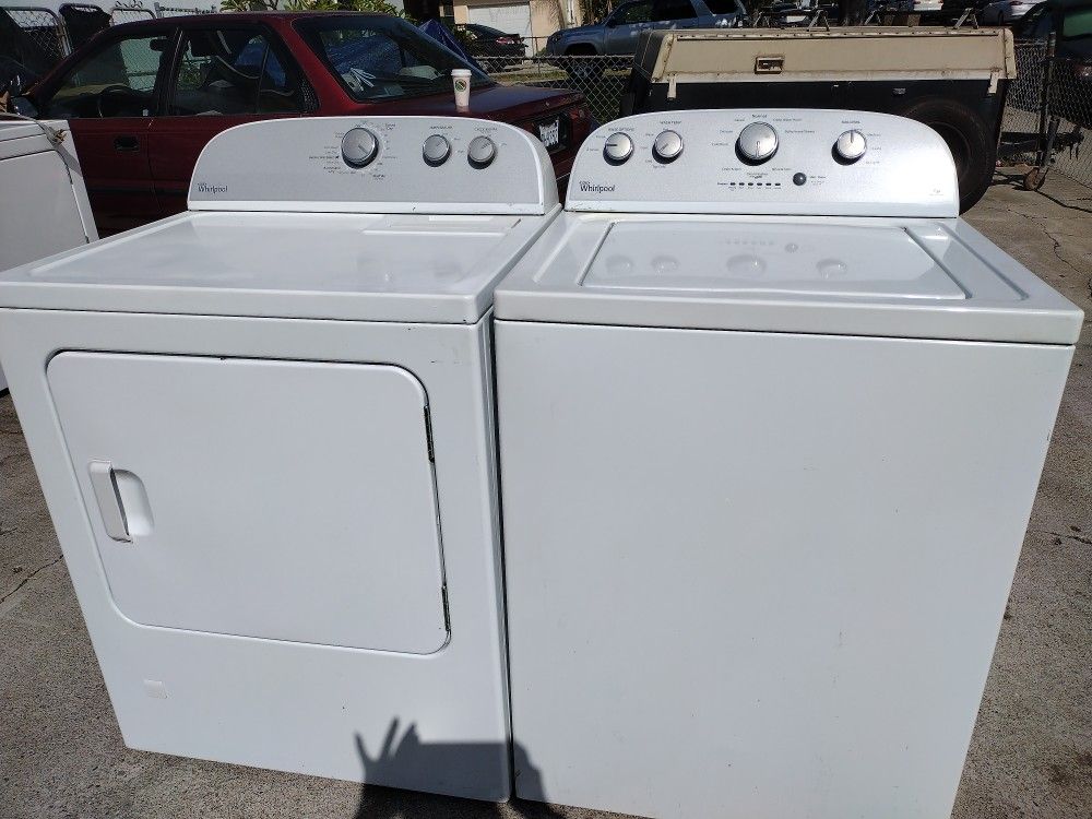 Whirlpool Washer And Gas Dryer