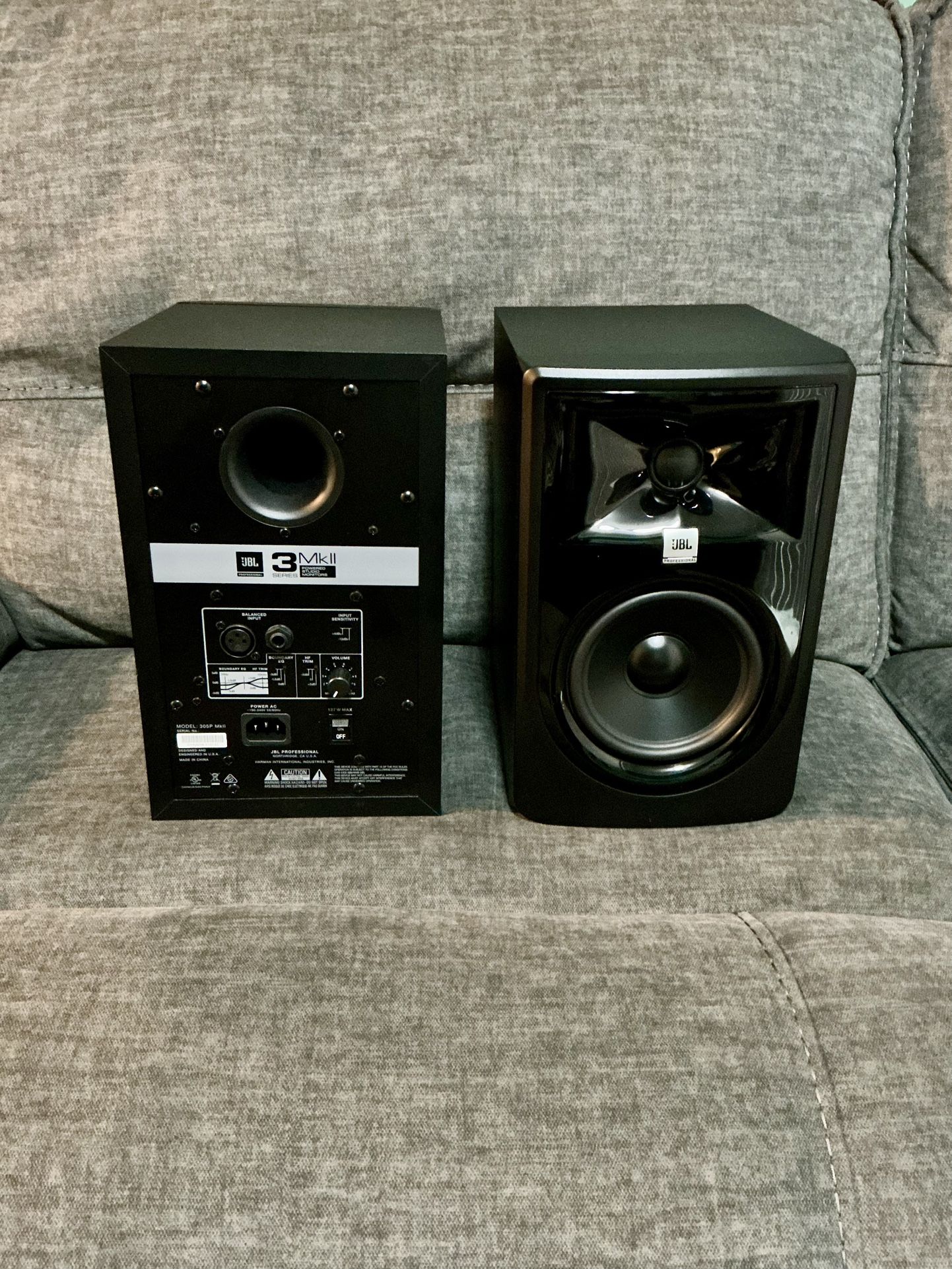 JBL 305P MkII 5-inch Powered Studio Monitor Pair