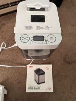 DASH everyday 1.5 lb Bread Maker