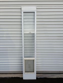 80” sliding glass pet door insert, for dogs or cats to go outside through an existing patio door. Flap size: 10”x16” Large size  Door present P#12