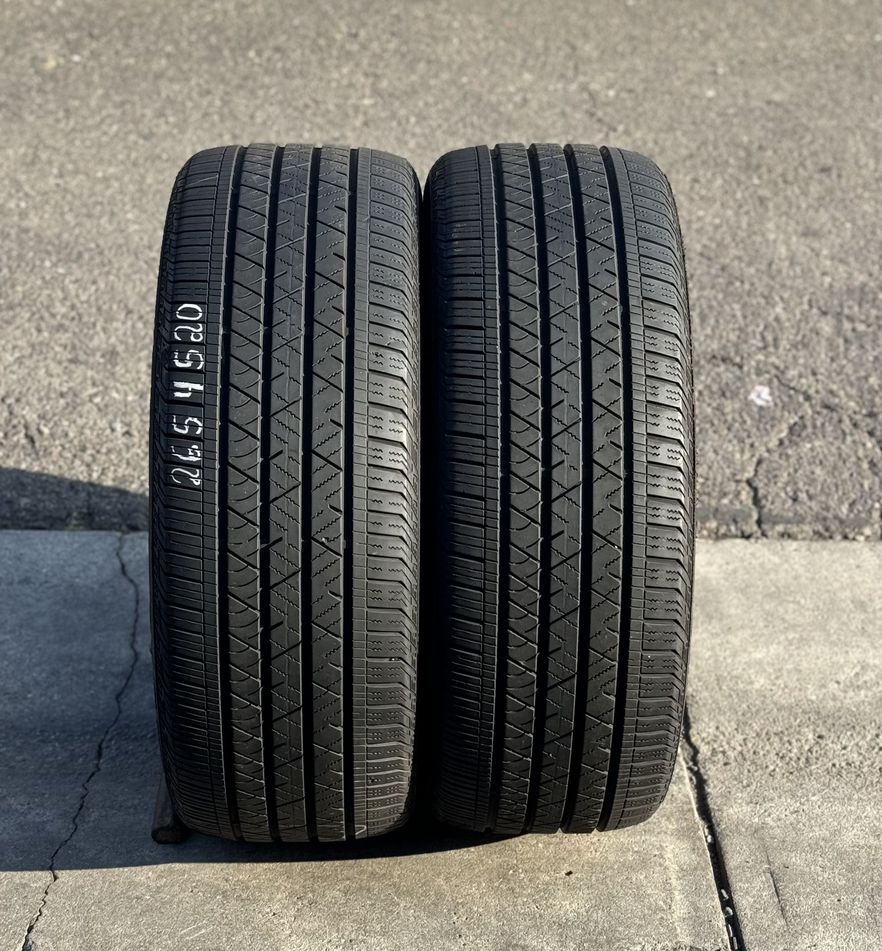 265/45/20 CONTINENTAL CROSS CONTACT (TESLA TIRE)