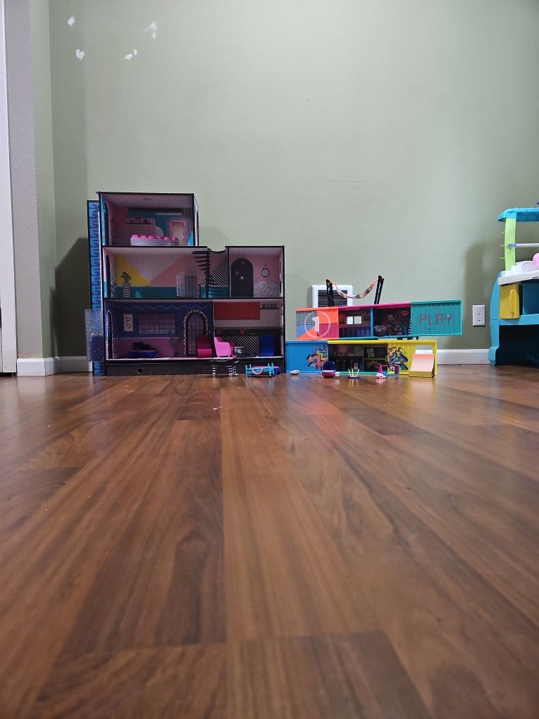 LOL dollhouse, LOL club house and a playdoh ice cream Truck