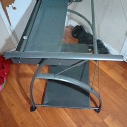 Computer Desk $10