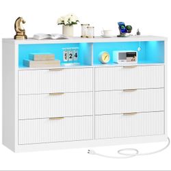 Dresser for Bedroom, Fluted 6 Drawer Dresser, Wooden Chests of Drawers with Charging Station and LED Light, for Bedroom, Living Room, Hallway, Entrywa