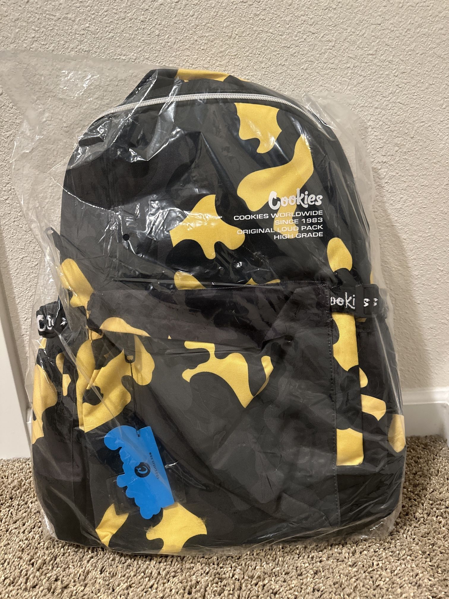SMELL PROOF COOKIES BACKPACK YELLOW CAMO