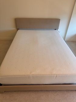 Queen Size Memory Foam Mattress