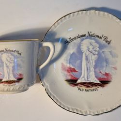 Vintage Yellowstone Old Faithful Mini Cup & Plate ENCO 22K Gold Souvenir Set