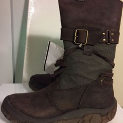 Girls boots Naturino waterproof faux fur lined. size3439(2-3US)$39
