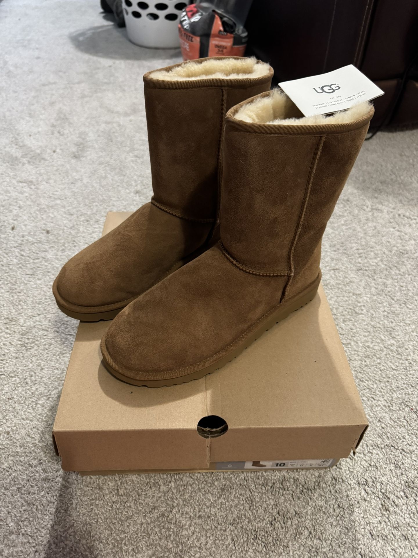 Woman’s UGG Boots SZ 10