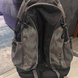Totto Rimo 35 Backpack Tracking Hiking Sports Traveling 