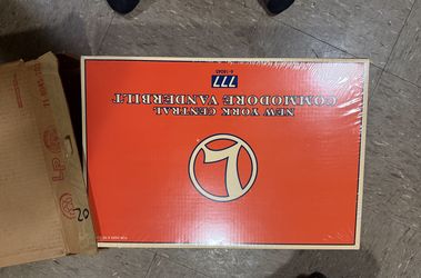 Lionel 18045 NYC Commodore Vanderbilt 4-6-4 Hudson Steam Locomotive  NIB