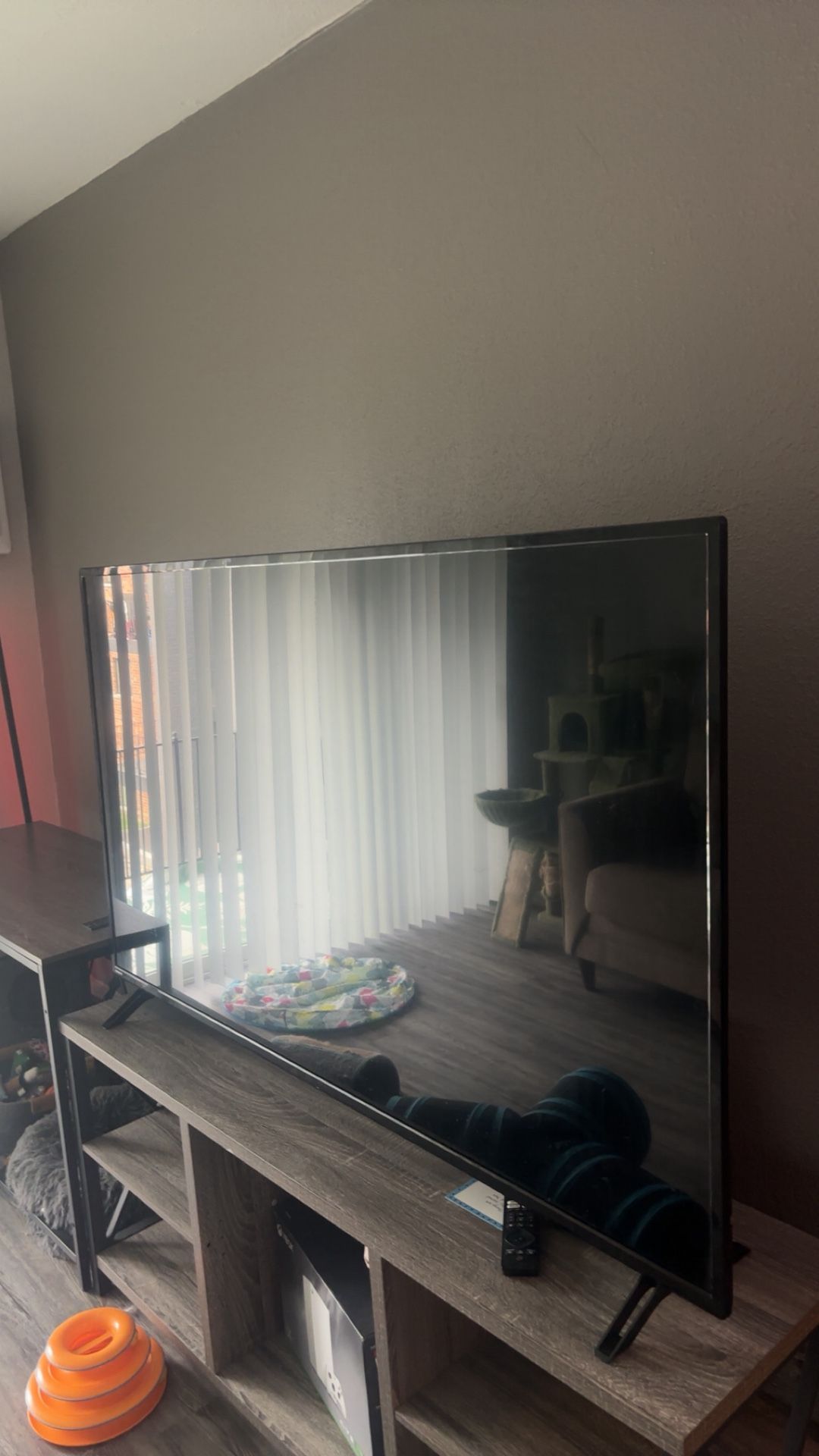 65 Inch Smart TV (Broken Remote)