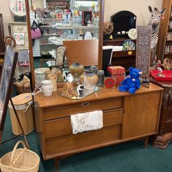 MCM Dresser With Mirror And 6 Drawers 