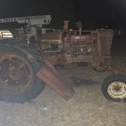 Farmall  52 Tract