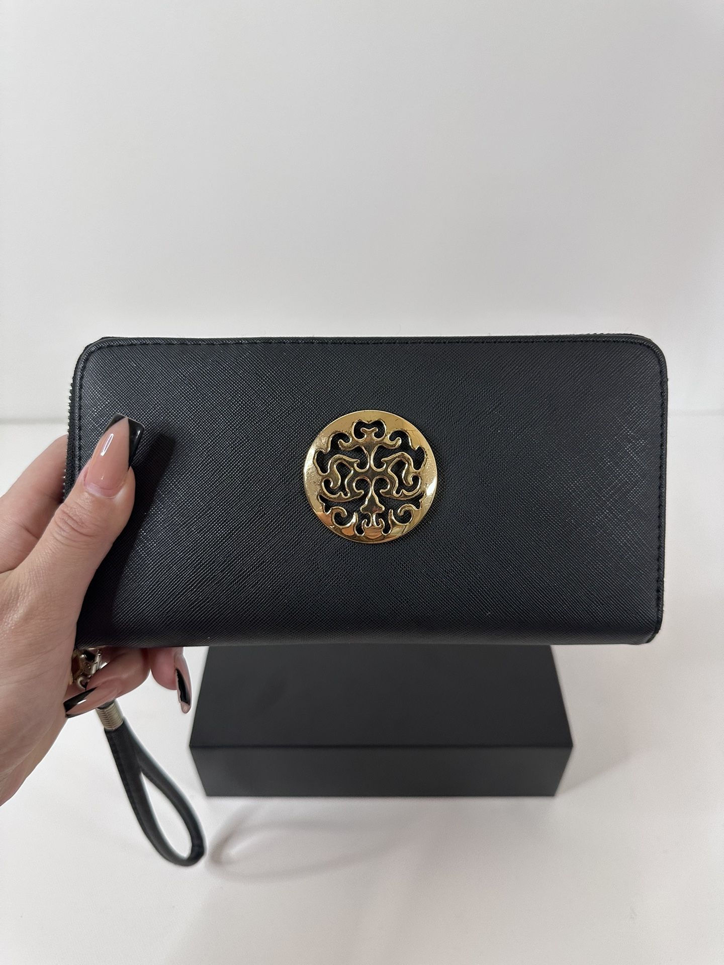 Wristlet Wallet Women’s Black Trifold (Unknown Brand) Pre-Loved Gem
