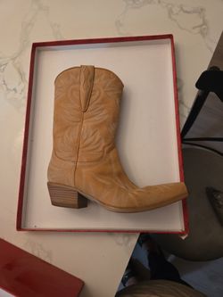 Guess Cowboy Boots
