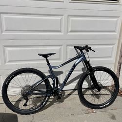 Giant Stance 2 29er