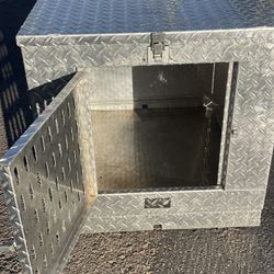 dog crate all aluminum nice 👍 