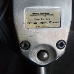 Central Pneumatic 1/2 in. Heavy Duty Composite Air Impact Wrench