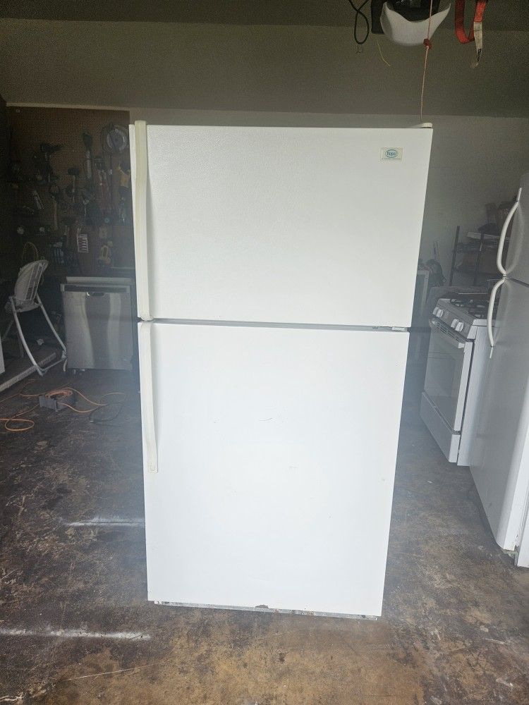 Refrigerator ( Free Local Delivery)