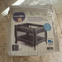  Babies "R" Us Infinity Matrix Playard 