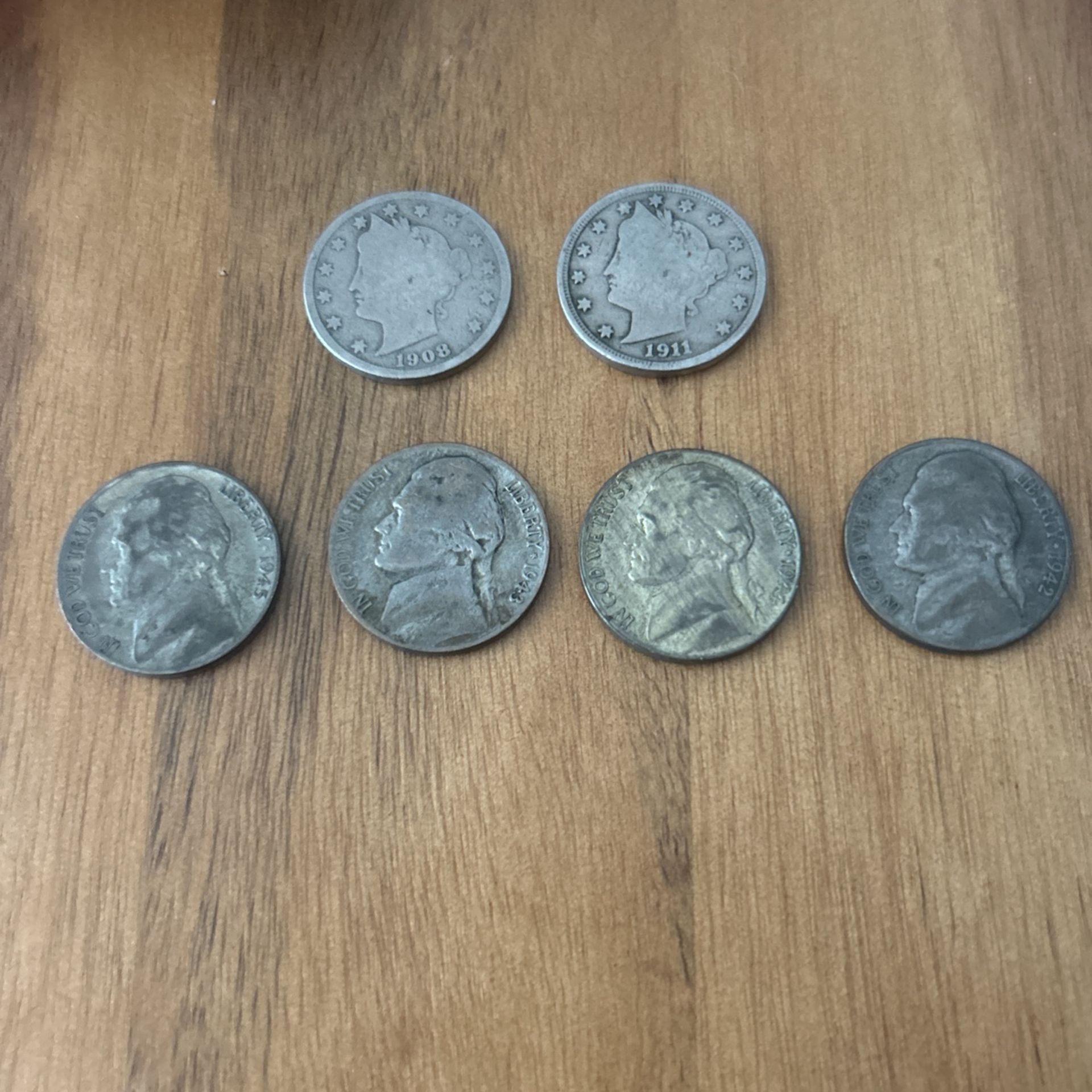 2x V Nickels And 4x War Nickels Package