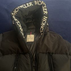Moncler Jacket For Man,size 4(L-XL)