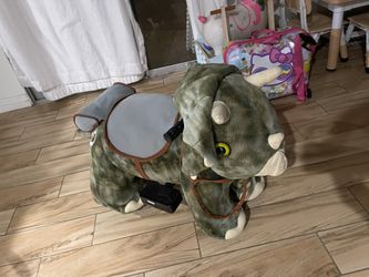 Jurassic World Plush Ride On