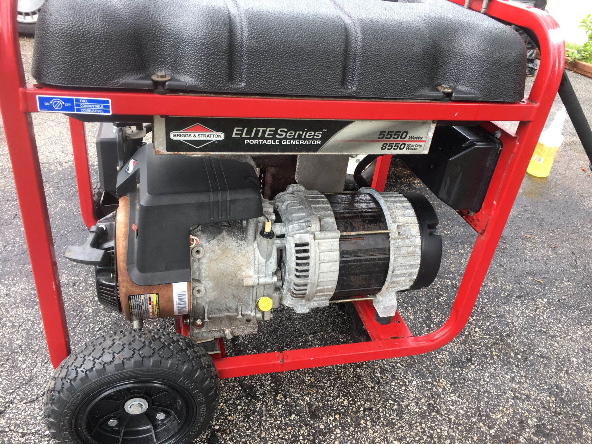 MUST SEE GENERATOR- 8550 Starting Watts [Brand: Briggs & Stratton] WORKS GOOD/ 475 OR BEST OFFER (NO LOWBALL OFFERS)