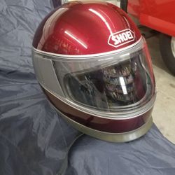 Older Shoei Full Face. Small Scratch On Top. In Excelent Shape Otherwise 