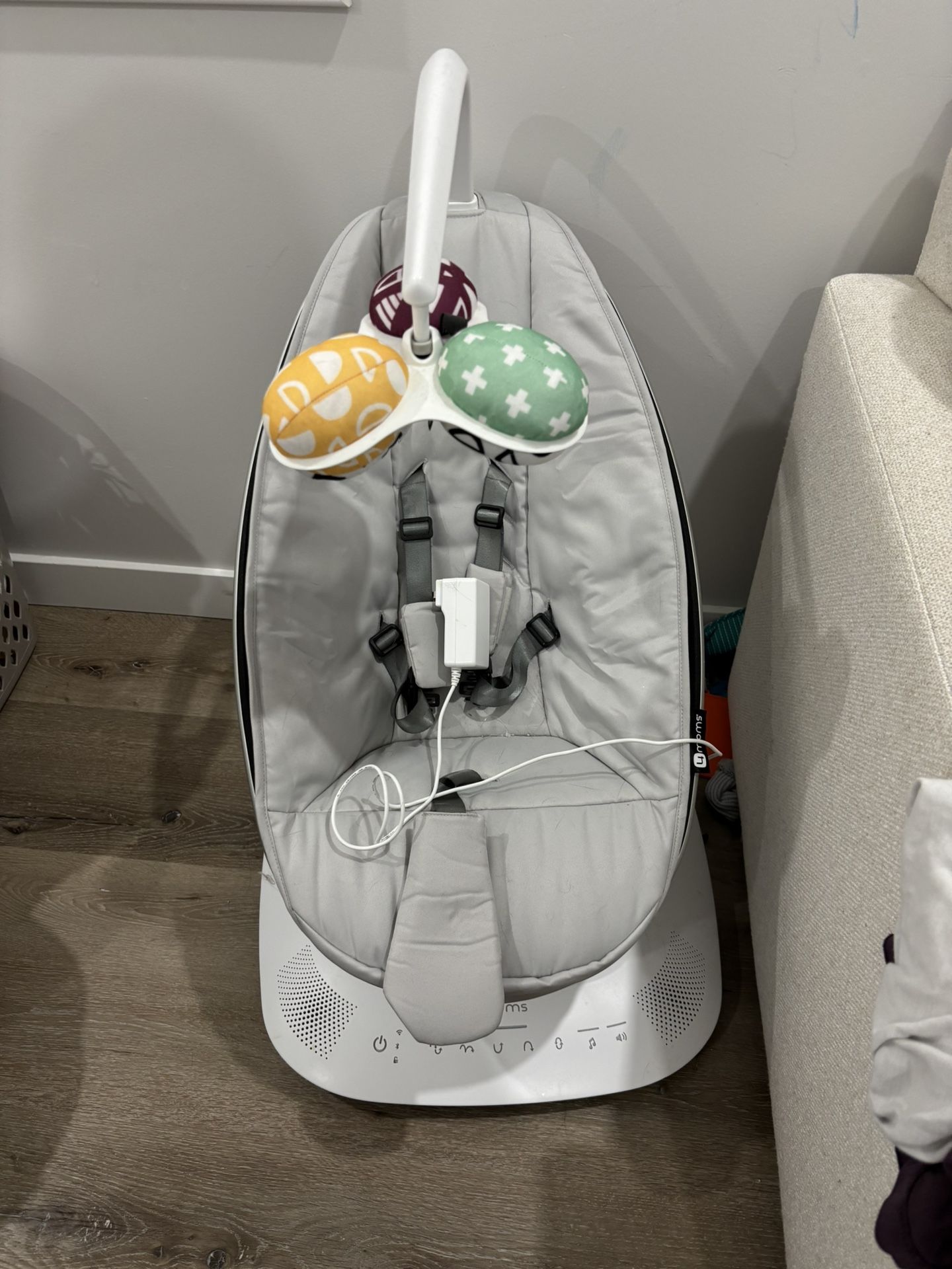 4Moms MamaRoo Multi-Motion Baby Swing 