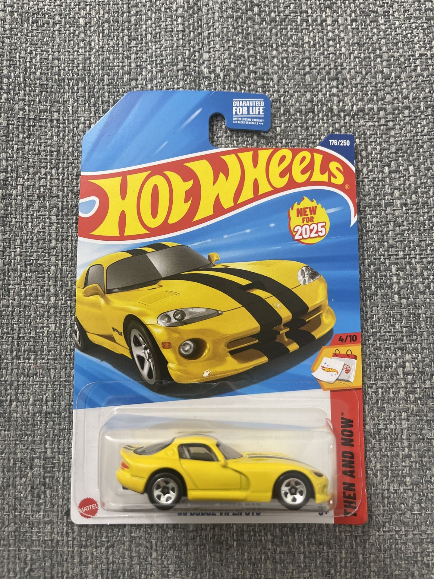 Dodge Viper RT/10 Hot Wheels Then And Now 1:64 Diecast Car NEW