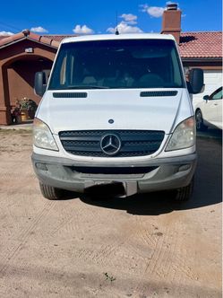 Mercedes benz 2500 sprinter