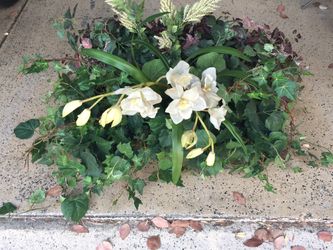 Centerpiece Plastic Flower Arrangement